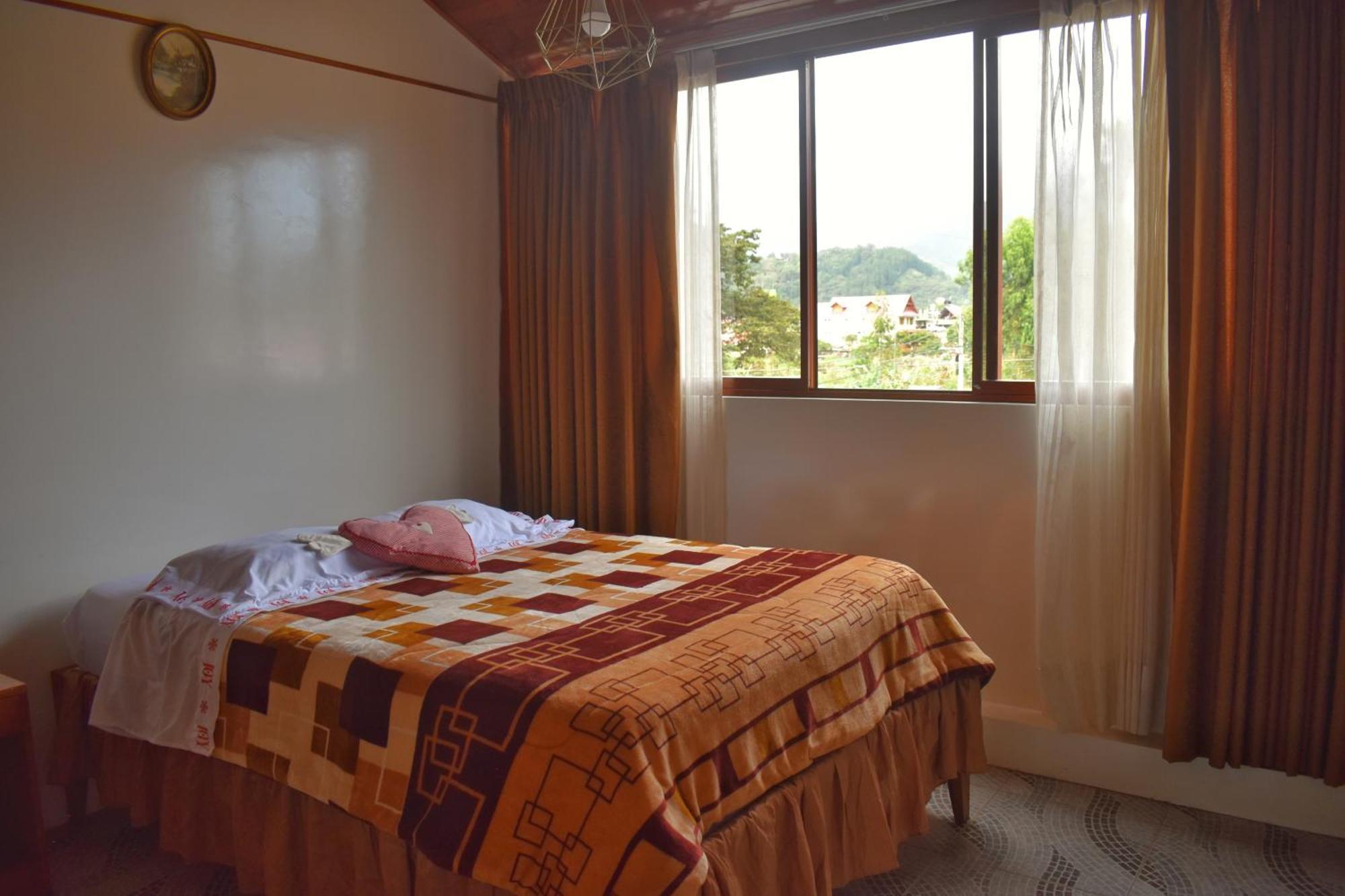 Suzet House Guest House Oxapampa Bagian luar foto